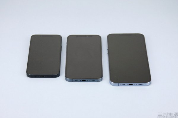 小屏旗舰又双叒叕卖不动了, 此次该怪谁?